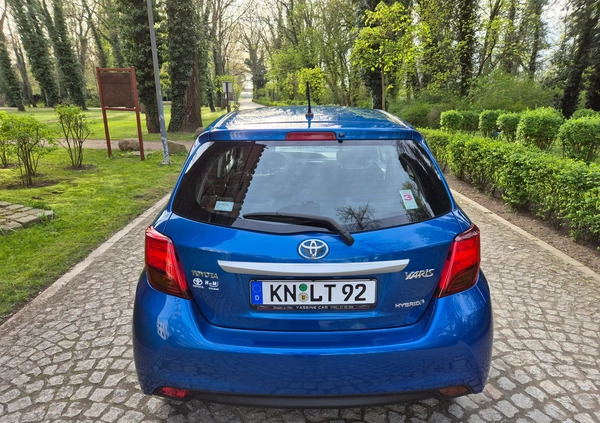 Toyota Yaris cena 45900 przebieg: 126750, rok produkcji 2015 z Wrocław małe 379